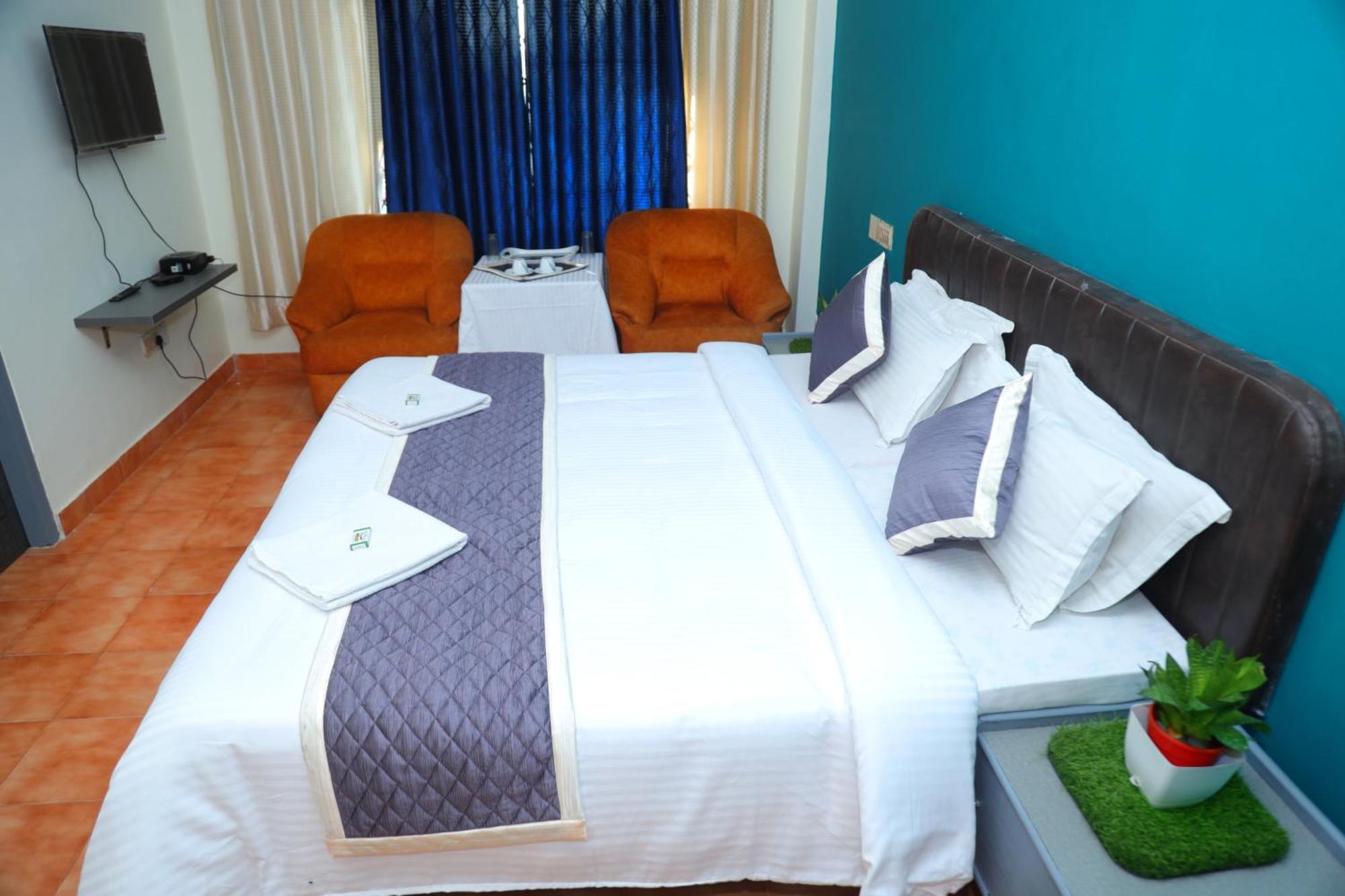 Grand Harmony Beach Resort Kovalam Bagian luar foto