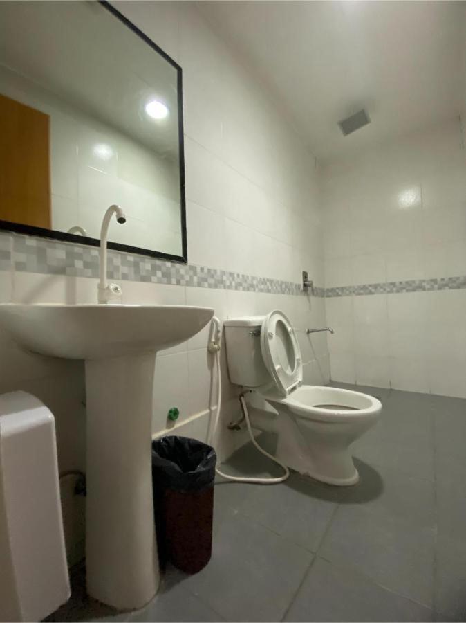 Grand Harmony Beach Resort Kovalam Bagian luar foto