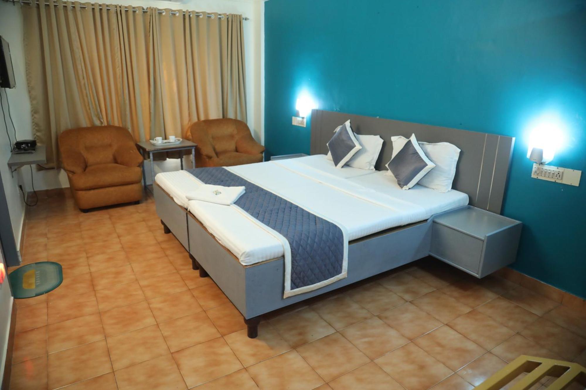 Grand Harmony Beach Resort Kovalam Bagian luar foto